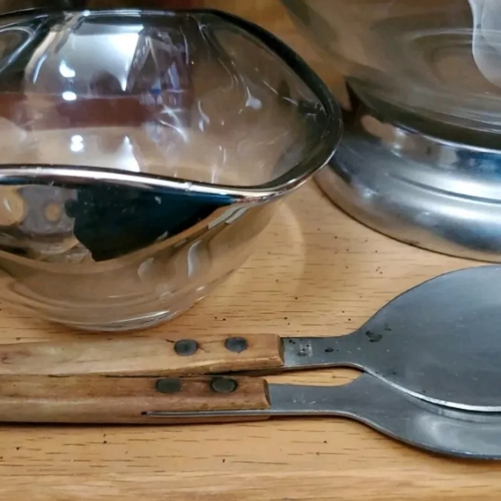 Dorothy Thorpe salad bowl set